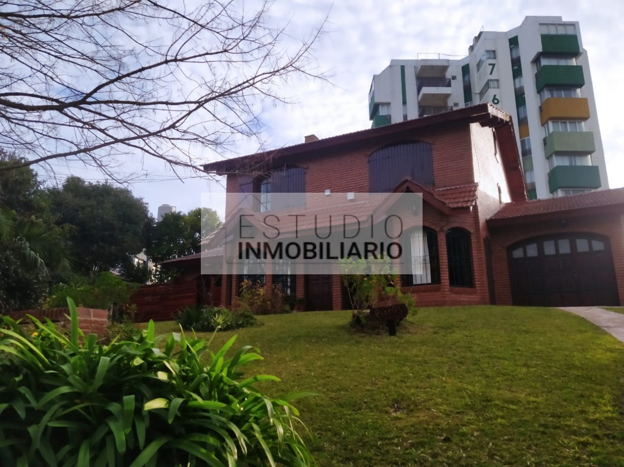 TRIPLEX DE CATEGORIA EN BARRIO NORTE - GESELL